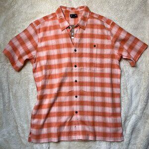 Patagonia Collared Button-Up Medium Tee in Light Peach